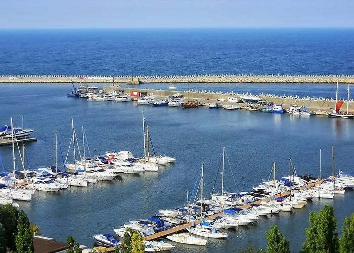 Cazare-mamaia Ro Apartment *